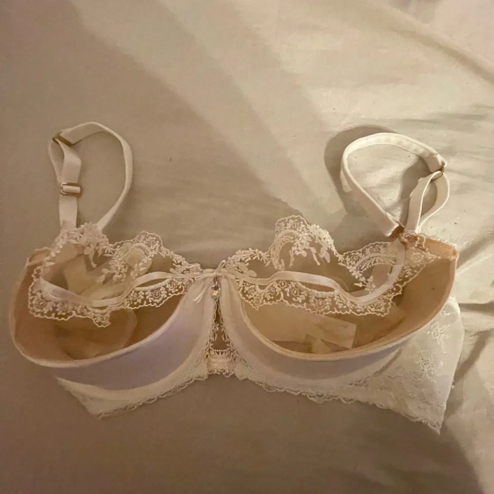 Charlotta Ivory Bra - Picture 4 of 12